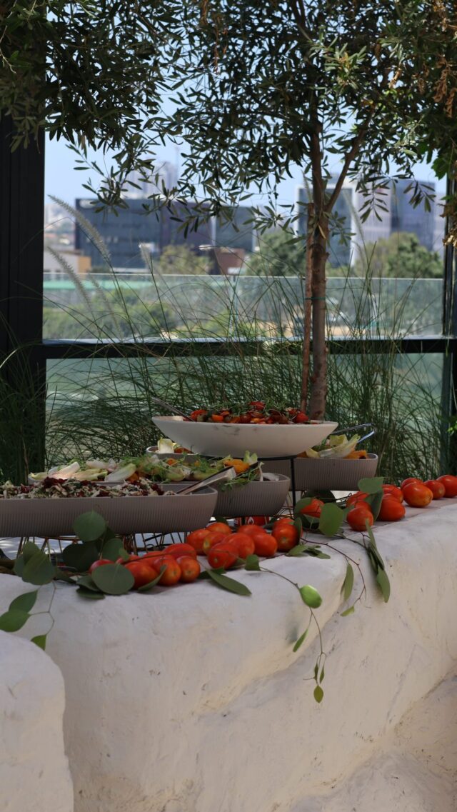B A R  M I T Z V A H  C E L E B R A T I O N
A buffet experience by MERCI.